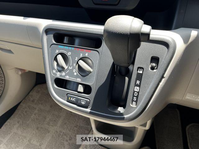 Toyota PASSO 2017-02 281240-5