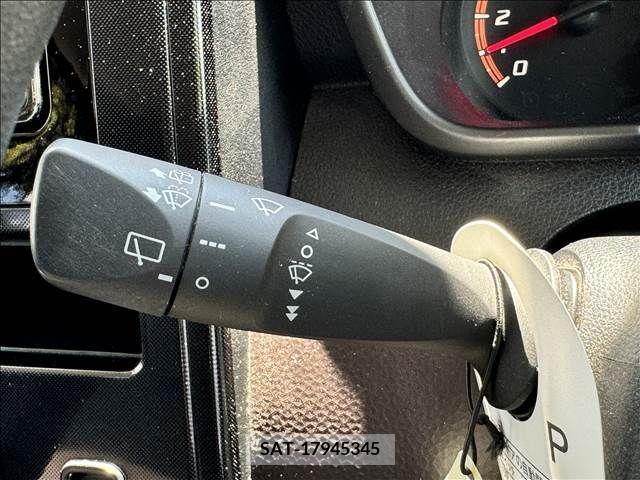 Toyota TANK 2019-08 369229-28