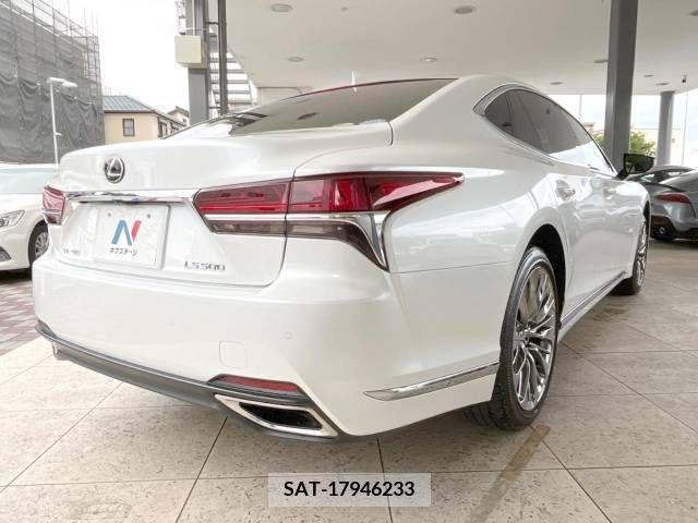 Lexus LS 2018-02 354054-18