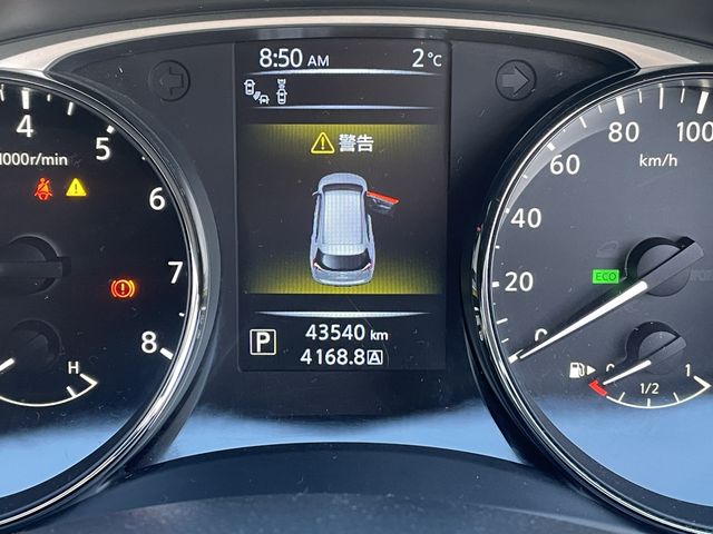 Nissan X-TRAIL 2015-03 188925-22