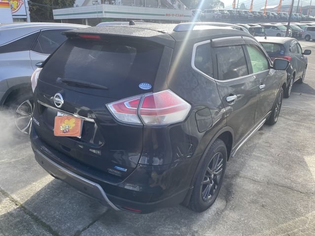 Nissan X-TRAIL 2015-03 188925-2