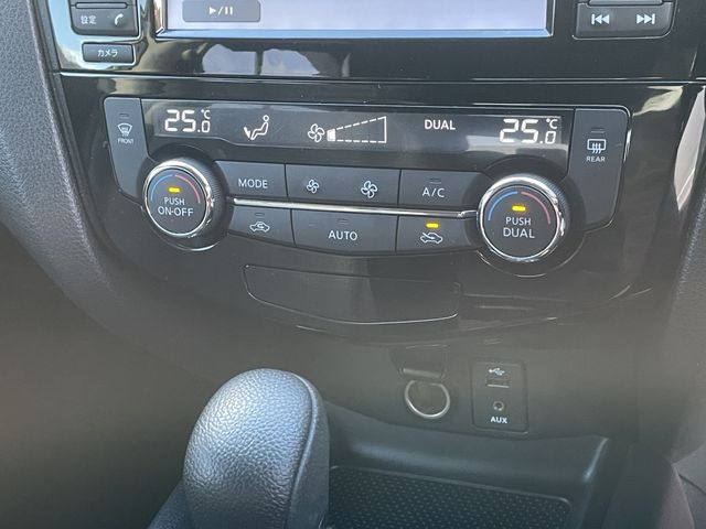 Nissan X-TRAIL 2015-03 188925-14