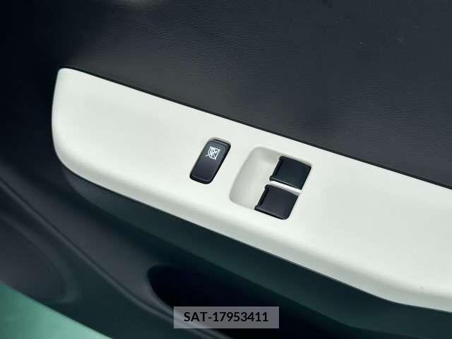 Suzuki ALTO 2017-02 355763-11
