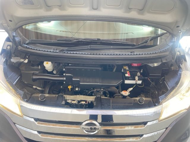 Nissan DAYZ 2015-08 4272-27