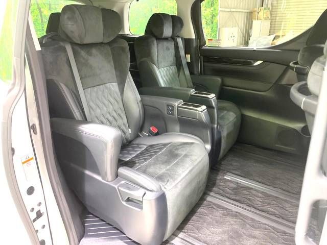 Toyota ALPHARD 2016-08 182429-9
