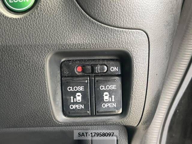 Honda N BOX CUSTOM 2015-12 337852-3