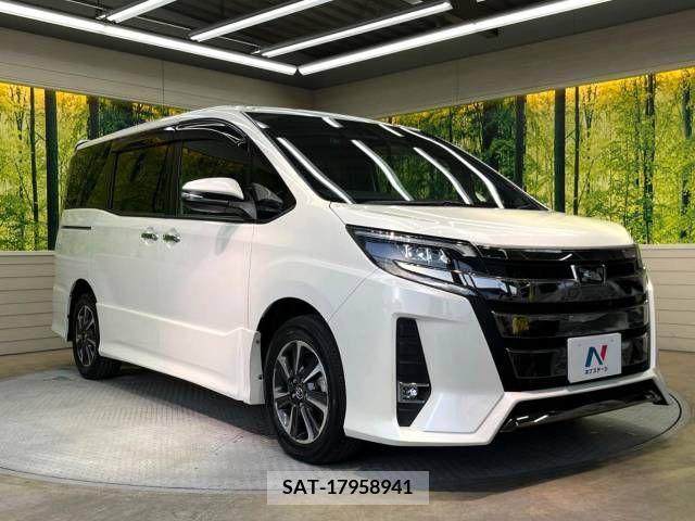 Toyota NOAH 2018-03 238810-17