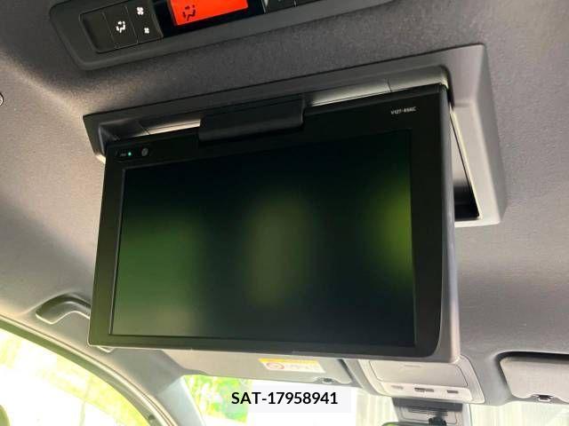 Toyota NOAH 2018-03 238810-2