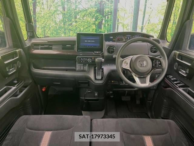 Honda N BOX CUSTOM 2019-08 364924-1