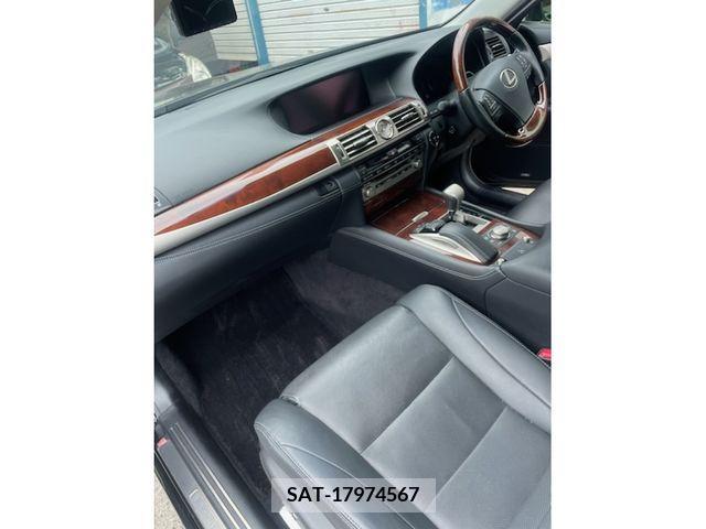 Lexus LS 2016-03 391883-6