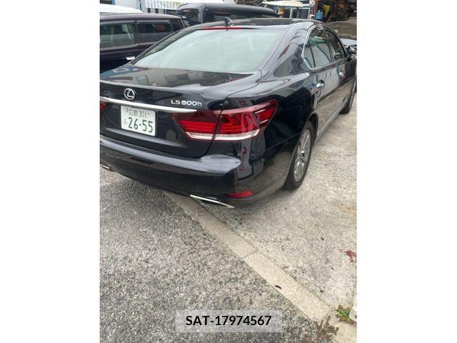 Lexus LS 2016-03 391883-3