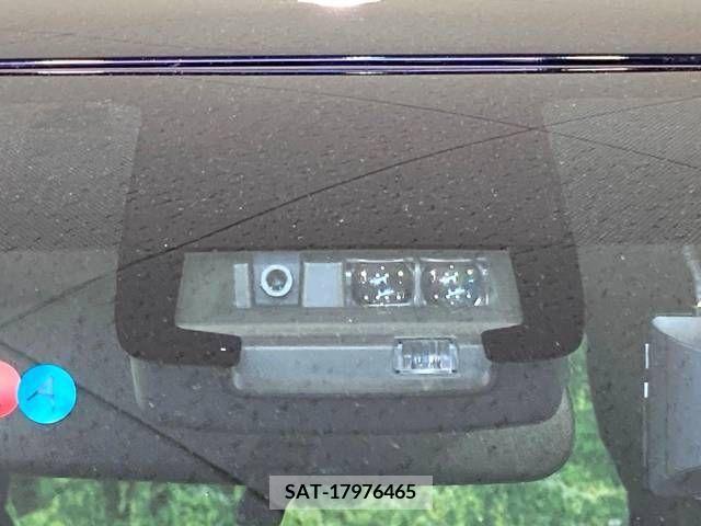 Toyota SIENTA 2022-02 337837-5