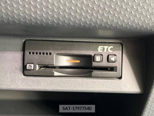 Suzuki HUSTLER 2017-07 380483-6