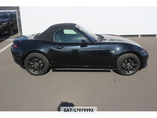Mazda ROADSTER 2015-09 372434-6