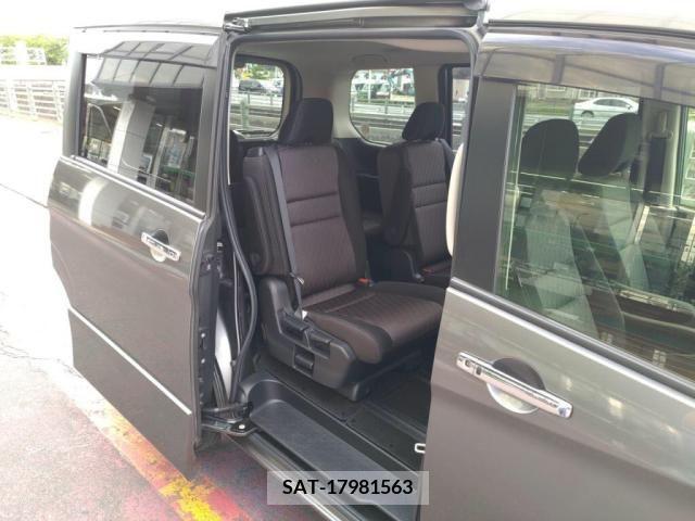 Nissan SERENA 2019-09 352595-11