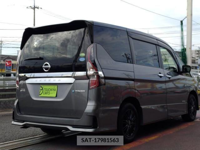 Nissan SERENA 2019-09 352595-1