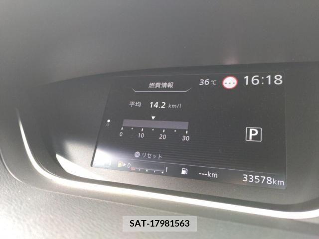 Nissan SERENA 2019-09 352595-28