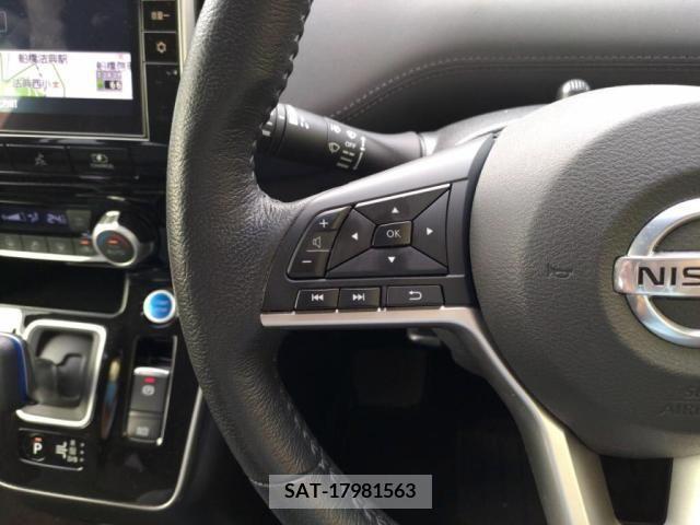 Nissan SERENA 2019-09 352595-14