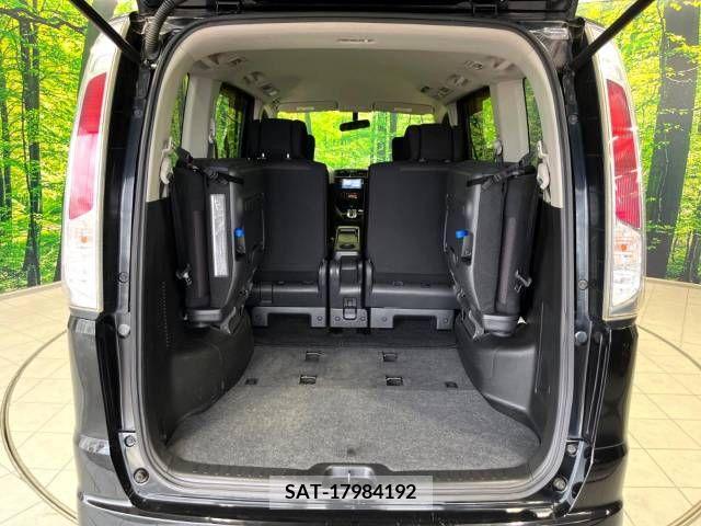 Nissan SERENA 2012-05 393884-11