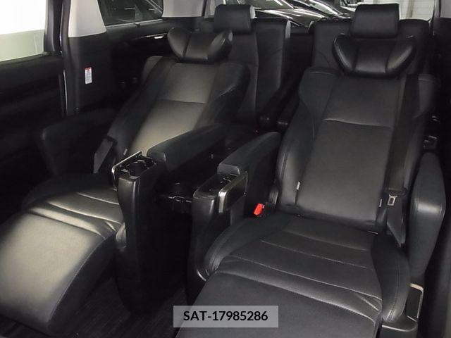 Toyota ALPHARD 2018-10 217902-12