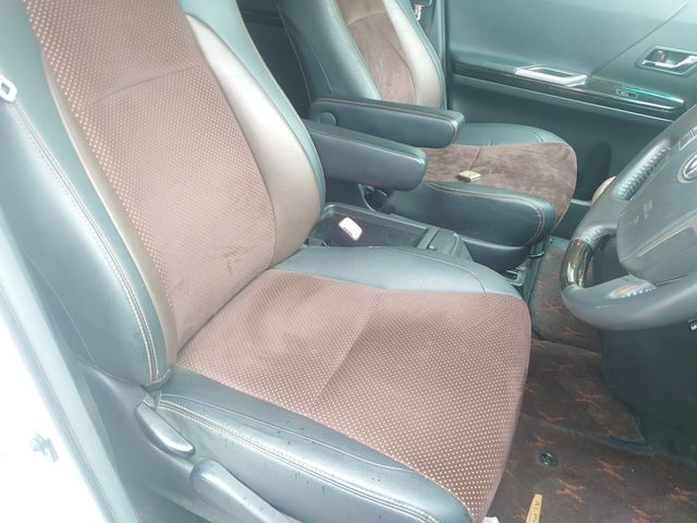 Toyota ALPHARD 2014-05 17817-18