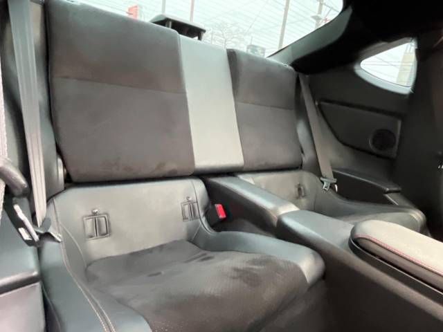 Toyota 86 2016-01 26888-9