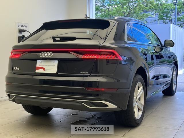 Audi Q8 2020-02 333390-1