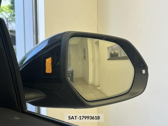 Audi Q8 2020-02 333390-12