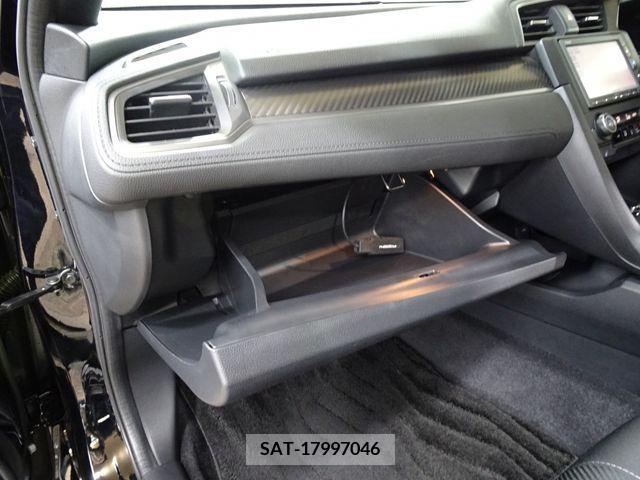 Honda CIVIC 2018-03 331701-16