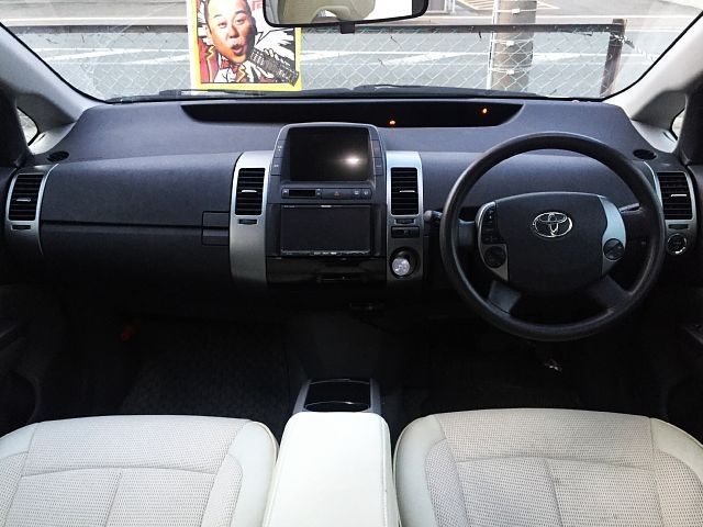 Toyota PRIUS 2010-09 847-1