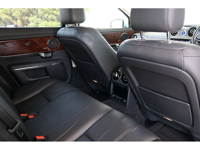 Jaguar XJ SERIES 2014-08 11935-24