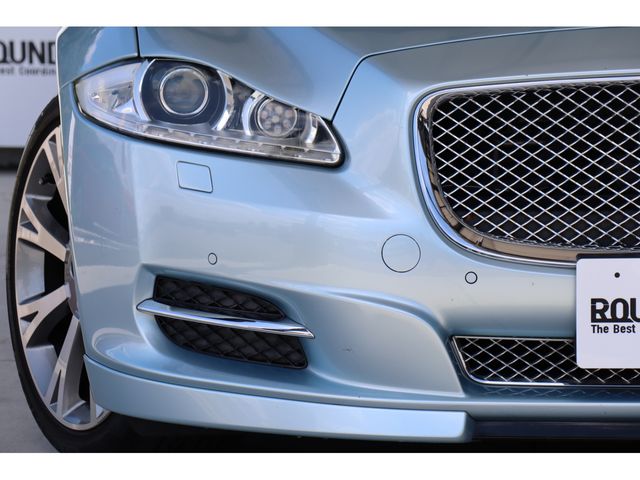 Jaguar XJ SERIES 2014-08 11935-3