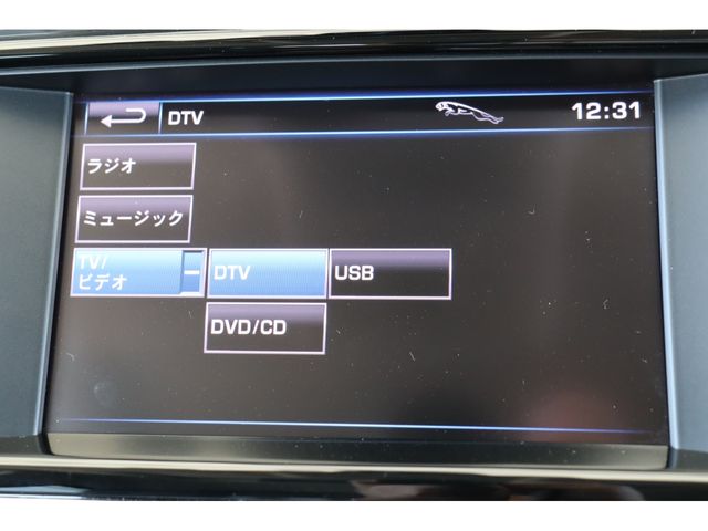Jaguar XJ SERIES 2014-08 11935-16