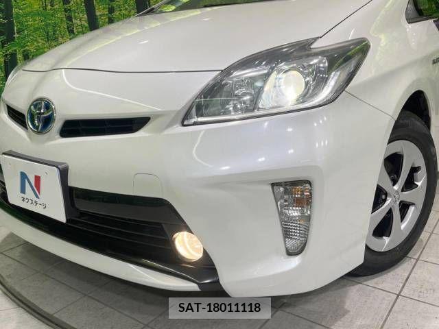 Toyota PRIUS 2015-03 329014-12