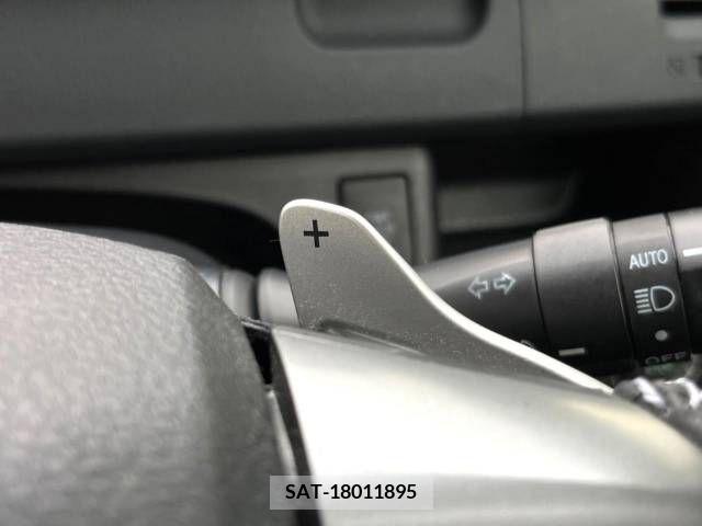 Toyota VOXY 2012-07 289211-6