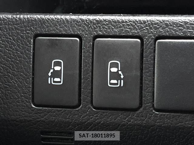 Toyota VOXY 2012-07 289211-3