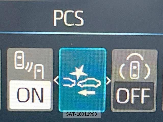 Toyota PRIUS 2023-05 333060-6