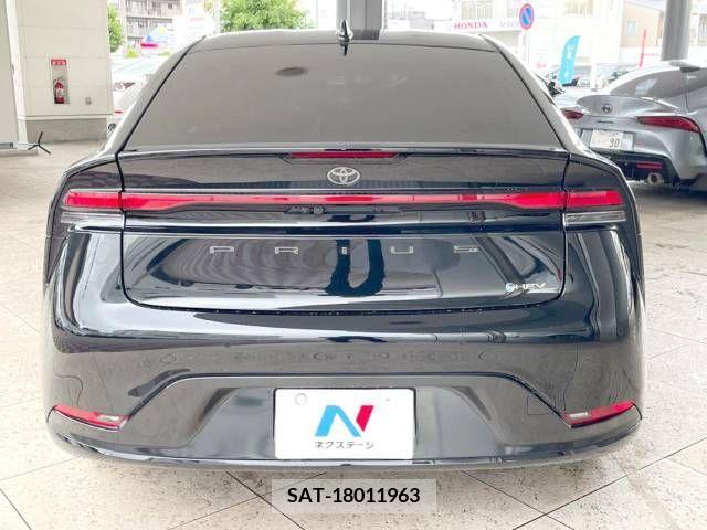 Toyota PRIUS 2023-05 333060-16