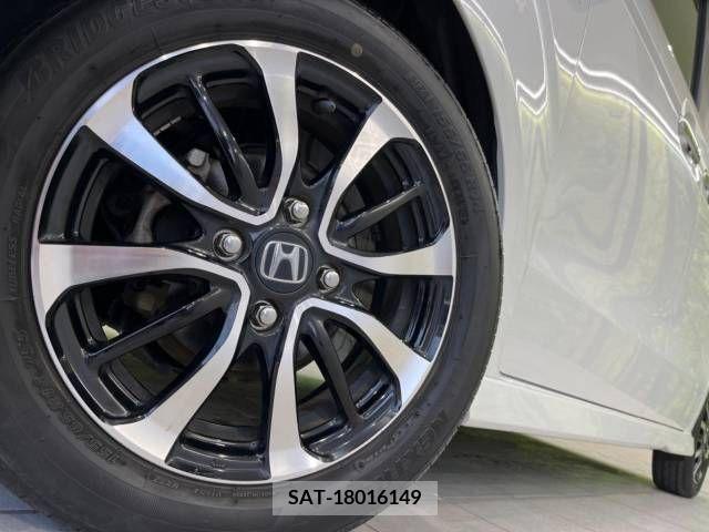 Honda N BOX CUSTOM 2019-01 223212-14