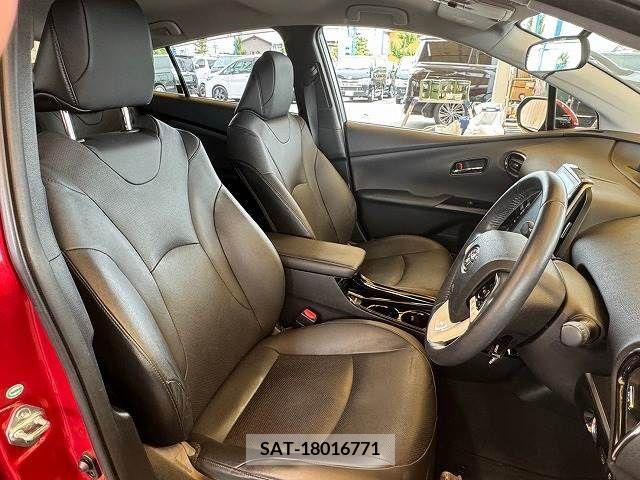 Toyota PRIUS PHV 2017-03 378283-4