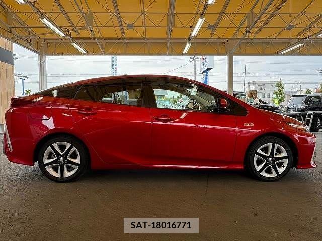 Toyota PRIUS PHV 2017-03 378283-14