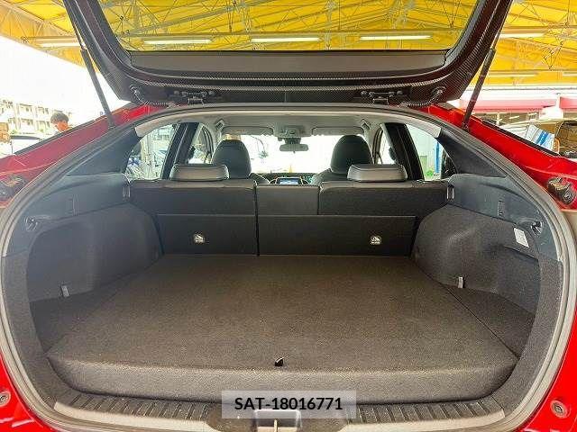 Toyota PRIUS PHV 2017-03 378283-8