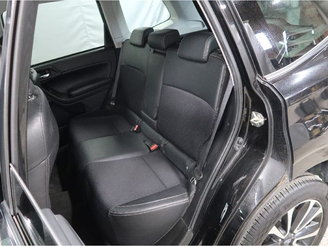 Subaru FORESTER 2018-06 16923-6