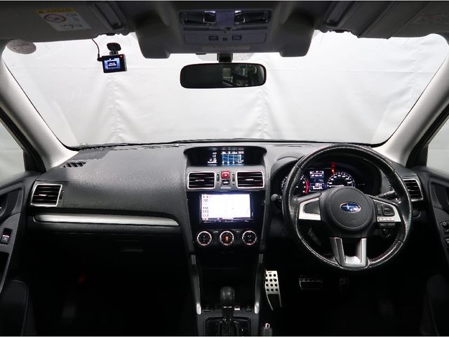 Subaru FORESTER 2018-06 16923-2