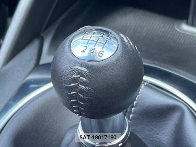 Mazda ROADSTER 2022-04 367289-2
