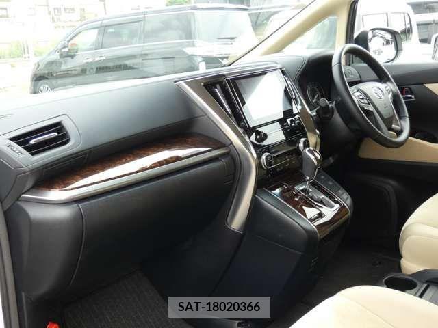 Toyota ALPHARD 2022-01 387353-9