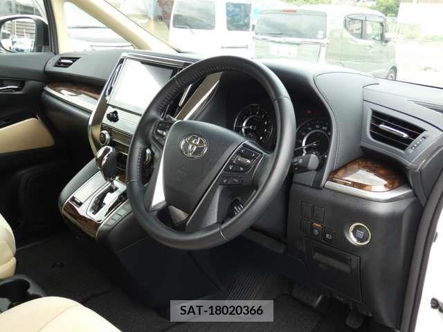 Toyota ALPHARD 2022-01 387353-10