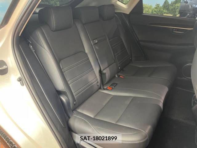 Lexus NX 2016-08 391907-12