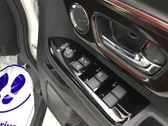 Honda N BOX CUSTOM 2023-05 18095-3