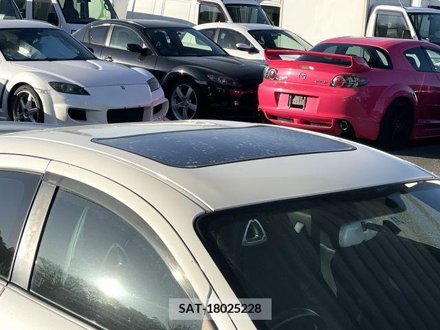 Mazda RX-8 2003-11 207615-11
